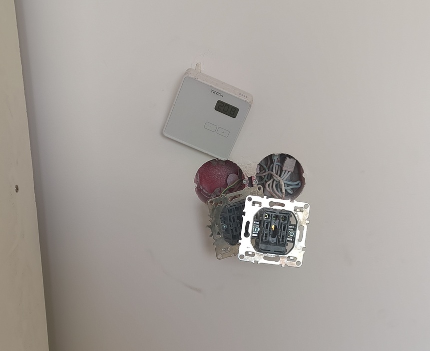 Regulator temperatury